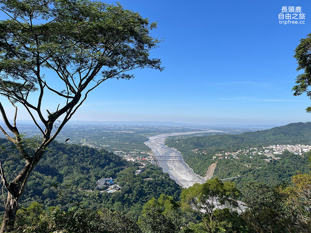 [露營] 獵人露營區 中海拔1100公尺 群山雲海環繞 俯瞰百萬風景 - 長頸鹿的自由之旅｜旅遊紀錄 心得推薦 露營/浮潛/登山